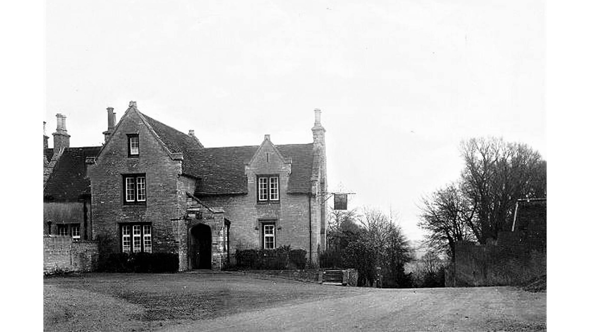 the-stag-history-mentmore